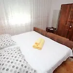 Tinel Apartment